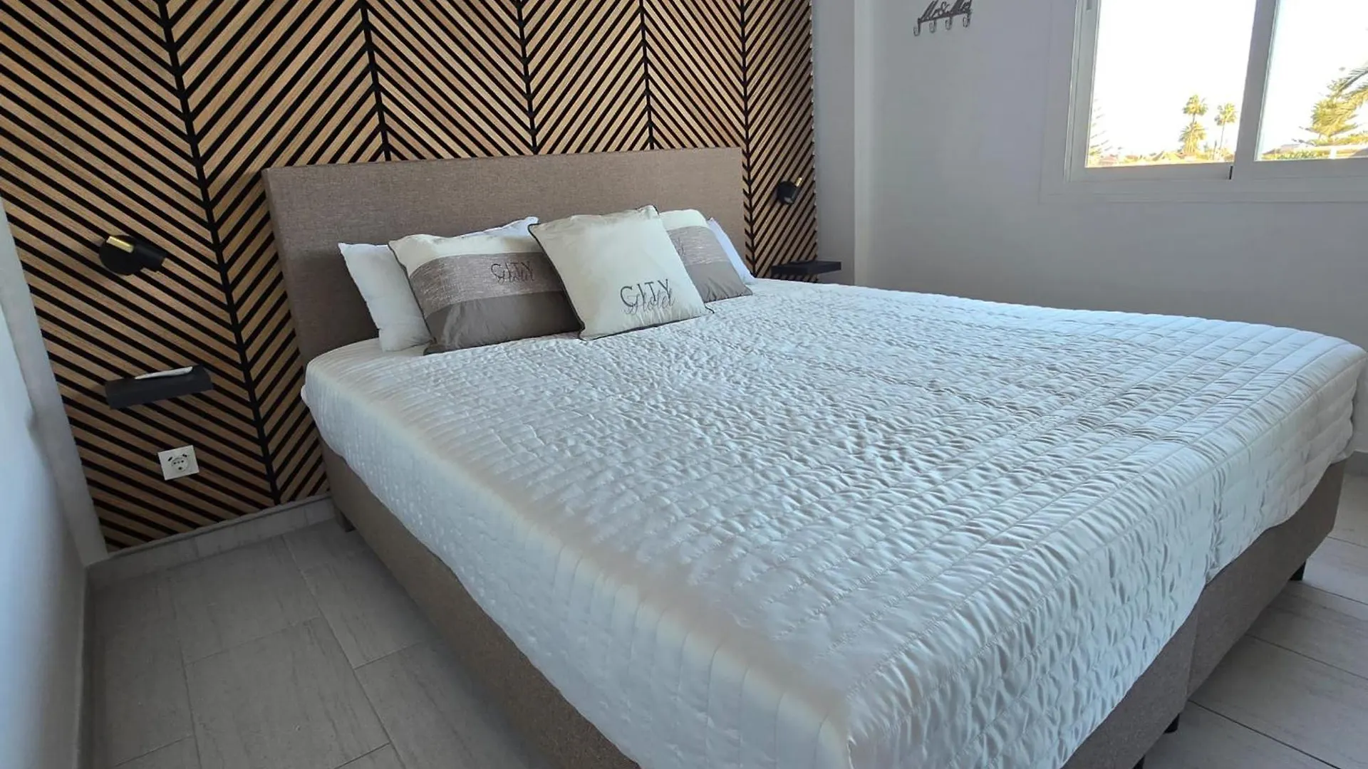 Marbella City Center Appartment Walking Distance Beach And Plaza De Los Naranjos