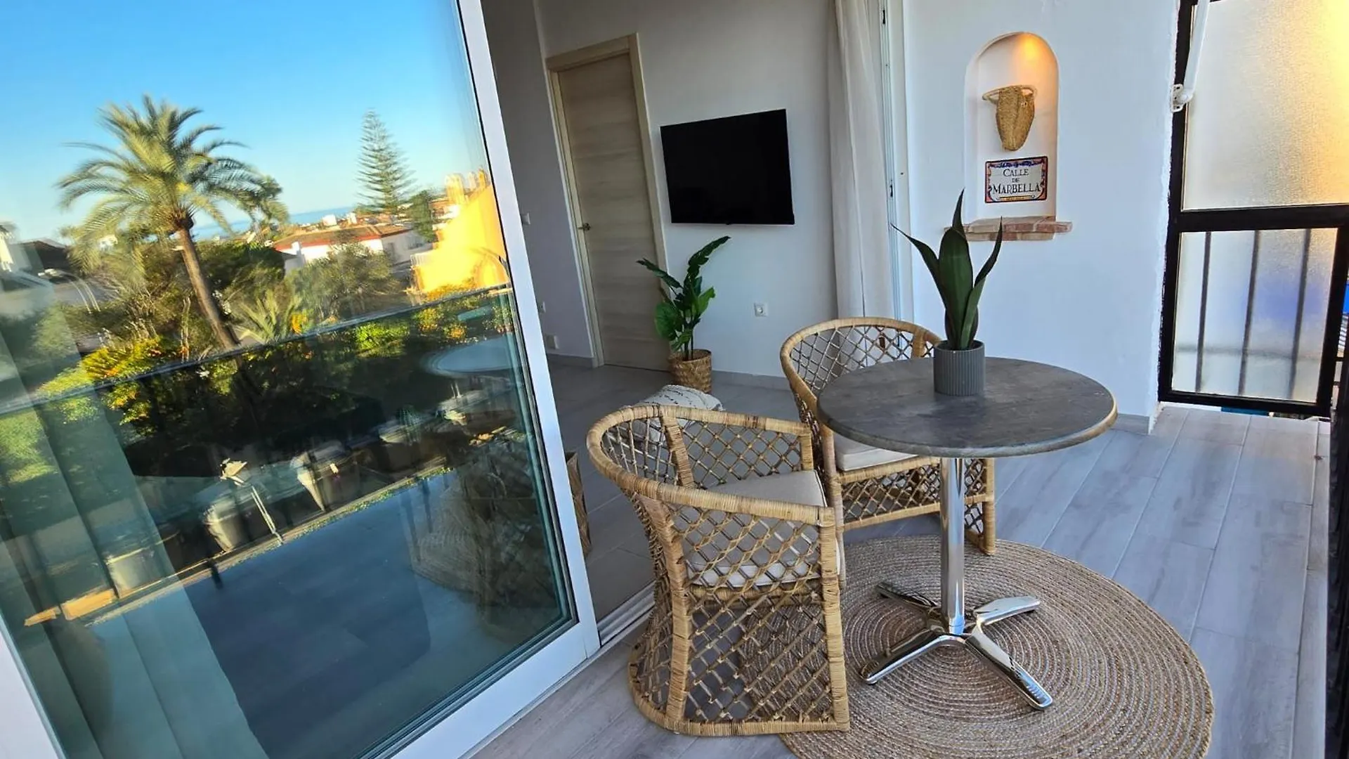 Marbella City Center Appartment Walking Distance Beach And Plaza De Los Naranjos